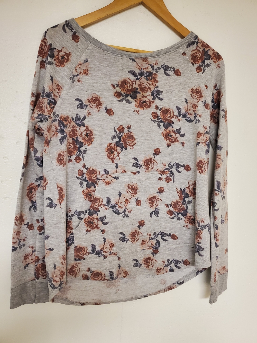 Rewind Light Gray Scoop Neck Sweater with Pockets.